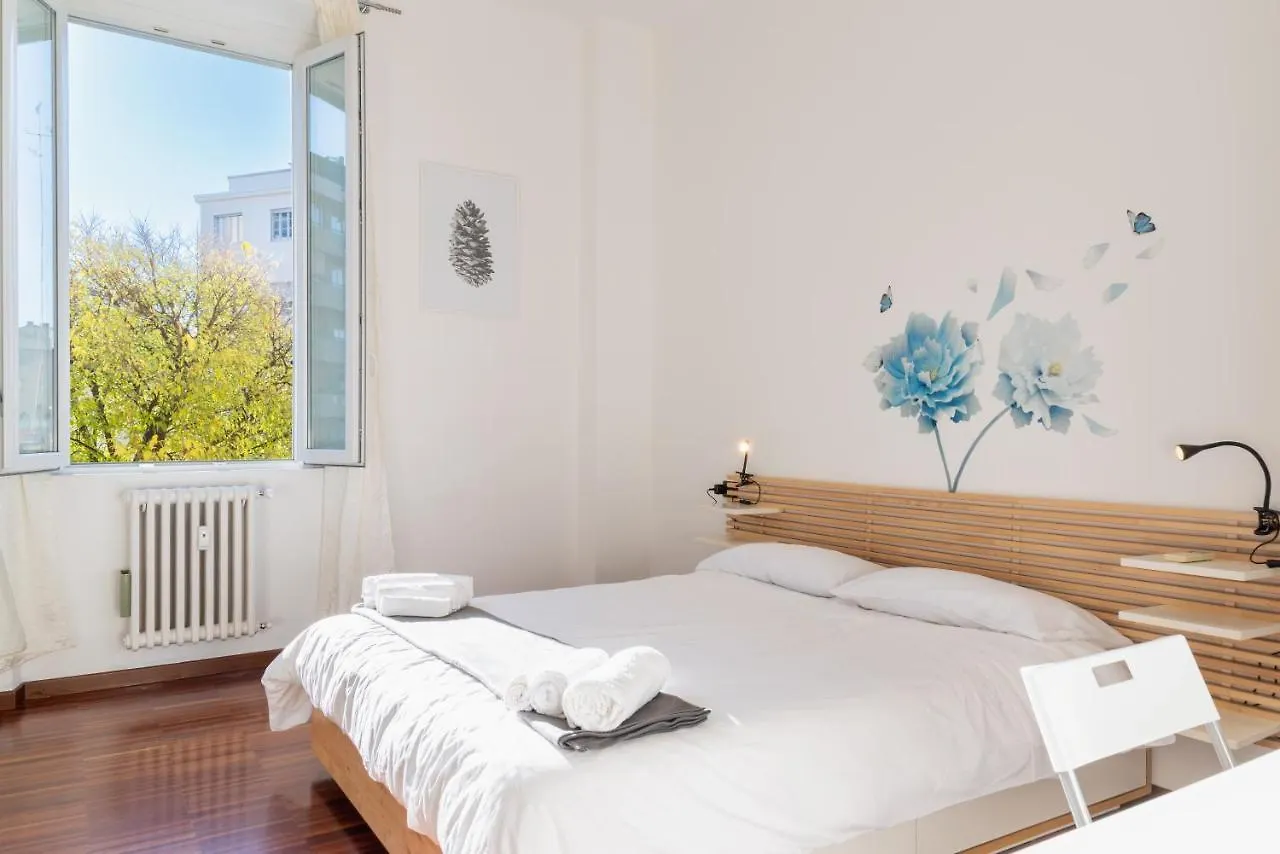 Milano Navigli Exclusive Apartment 0*, Milan
